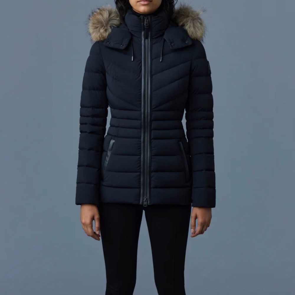 Agile 360 down jacket with natural fur